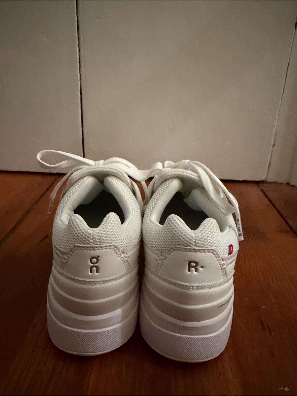 On Running Women's White Low-Top Sneakers - Picture 4 of 6